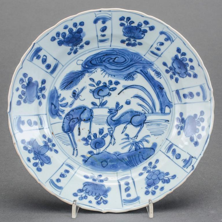 SKÅLFAT, porslin, Kina, Ming dynastin, Wanli (1572-1620).