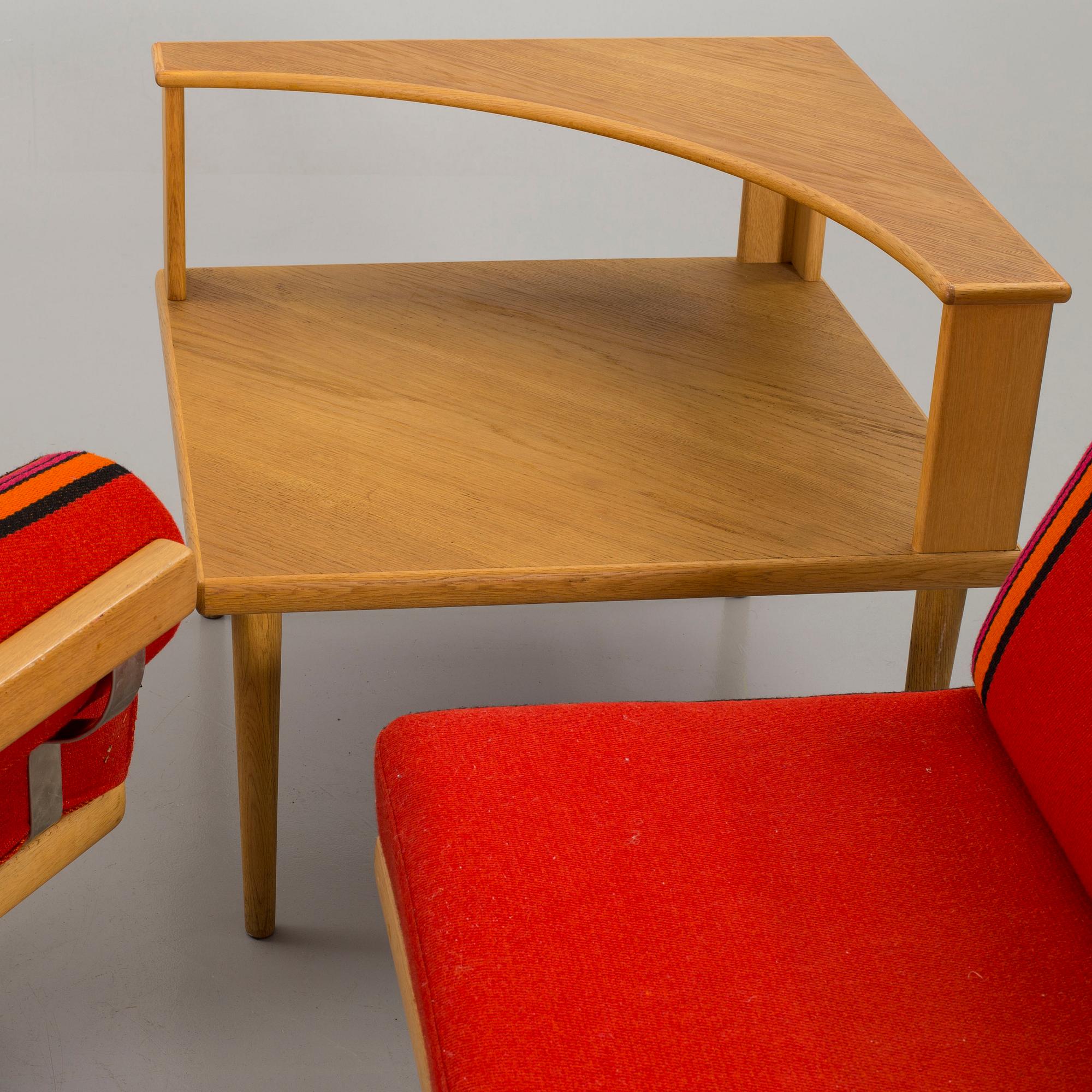 YNGVAR SANDSTRÖM OCH ALF SVENSSON, hörnsoffa/dagbäddar med bord. "Carina", Kock Möbel AB, Malmö, 1950/60-tal.