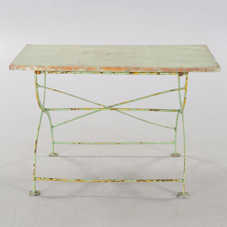 TRÄDGÅRDSBORD, omkring 1900-talets mitt.