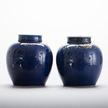 BOJANER, ett par, Kina, Qianlong (1736-1795), porslin.