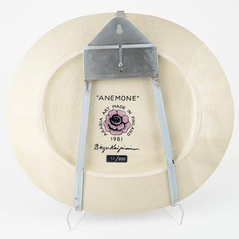 Birger Kaipiainen, fat, "Anemone", Arabia, Finland, 1981.
