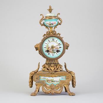 BORDSPENDYL, Brunfaut, Louis XVI-stil, sent 1800-tal.