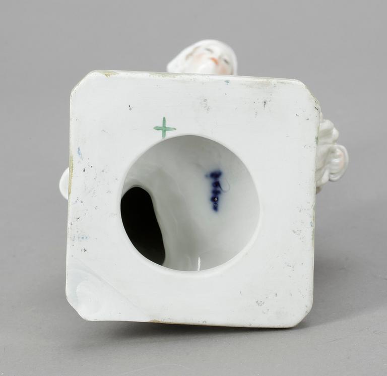 FIGURIN, porslin, Berlinliknande märke, omkr år 1900.