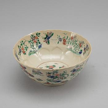 SKÅL, porslin, Qingdynastin, Kangxi (1662-1722).