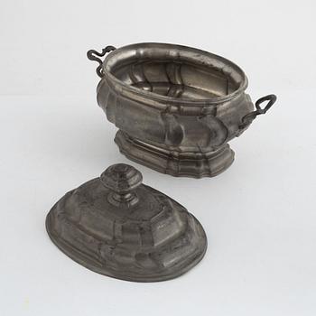 A rococo pewter tureen with cover, presumably Germany, 18th century.