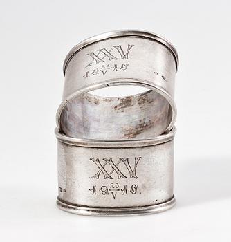 SERVETTRINGAR, ett par, silver. Ryssland 1910.