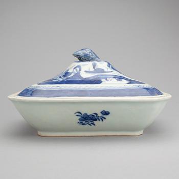 TERRIN, porslin, Kina 1800-talets första hälft.