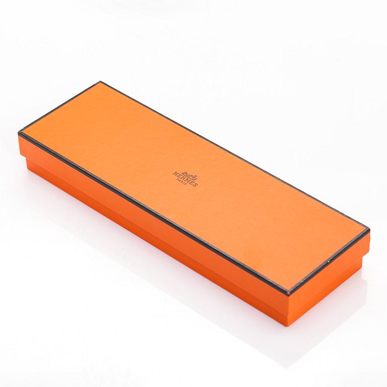 Hermès, Cape Cod Tonneau, rannekello, 27 x 23,5 (34) mm.