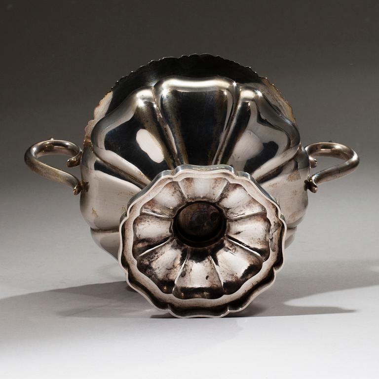 KAFFESERVIS, 3 delar, silver, Uusi Kultaseppä ab, Helsingfors 1929. Vikt 1495,7 g.
