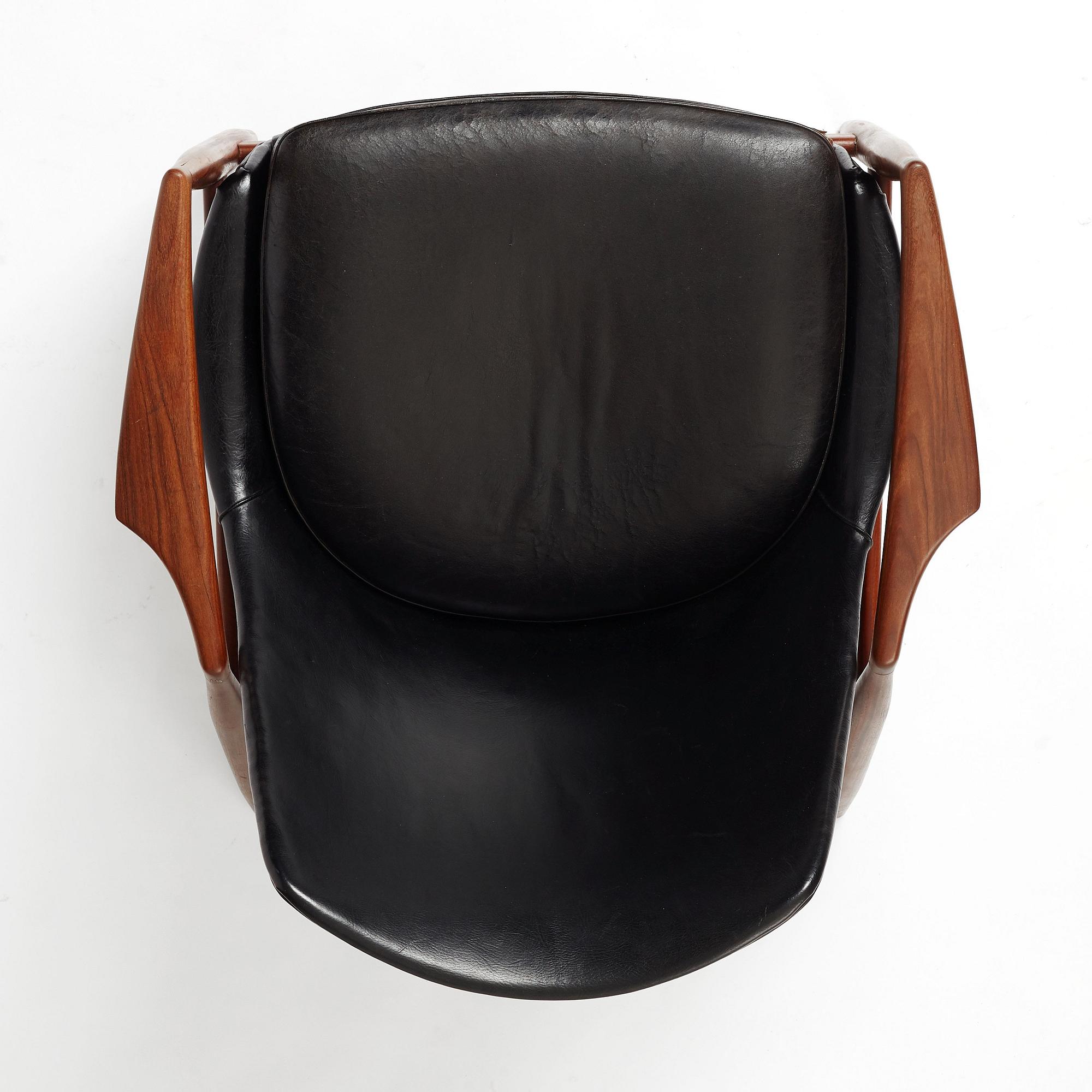 Ib Kofod-Larsen, a 'Sälen' (Seal) armchair, Olof Perssons Fåtöljindustri (OPE), Jönköping, Sweden 1950-60s.