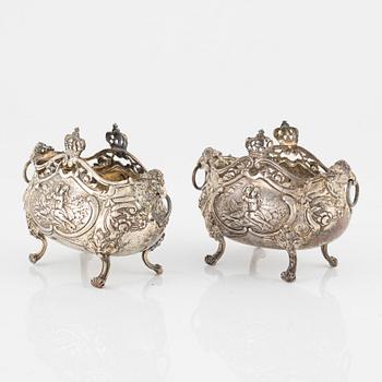 A pair of silver salt cellars, Hanau, possibly B. Neresheimer & Sohne, Germany, around 1900.