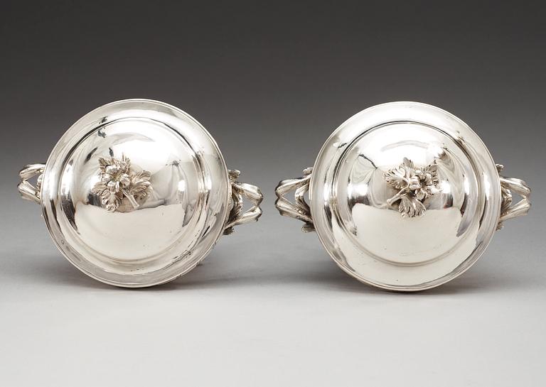 A pair of Swedish 18th century silver sugar-bowls, makers mark of Fredrik Petersson Ström, Stockholm 1777.