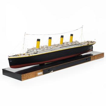 Ship model, "Titanic", 20th century.