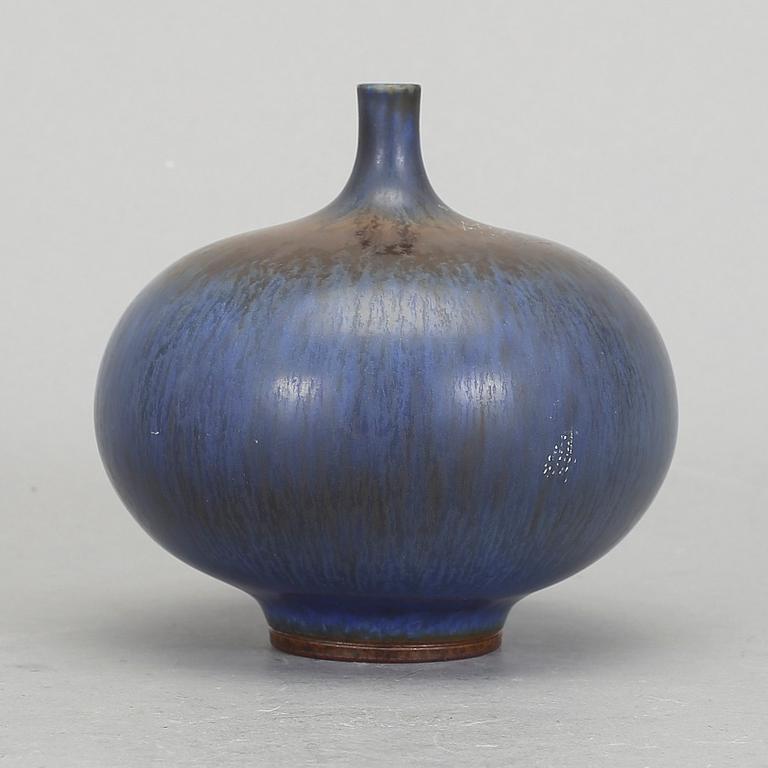 VAS, stengods. Berndt Friberg, Gustavsberg studio, 1972.