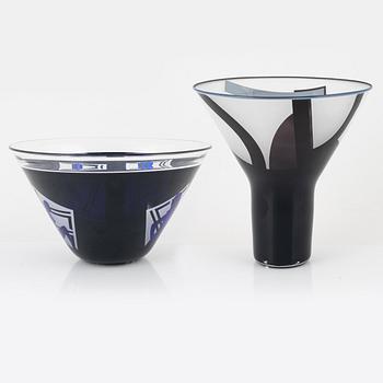 Klas-Göran Tinbäck, a unique vase, executed in his own studio, 1996.