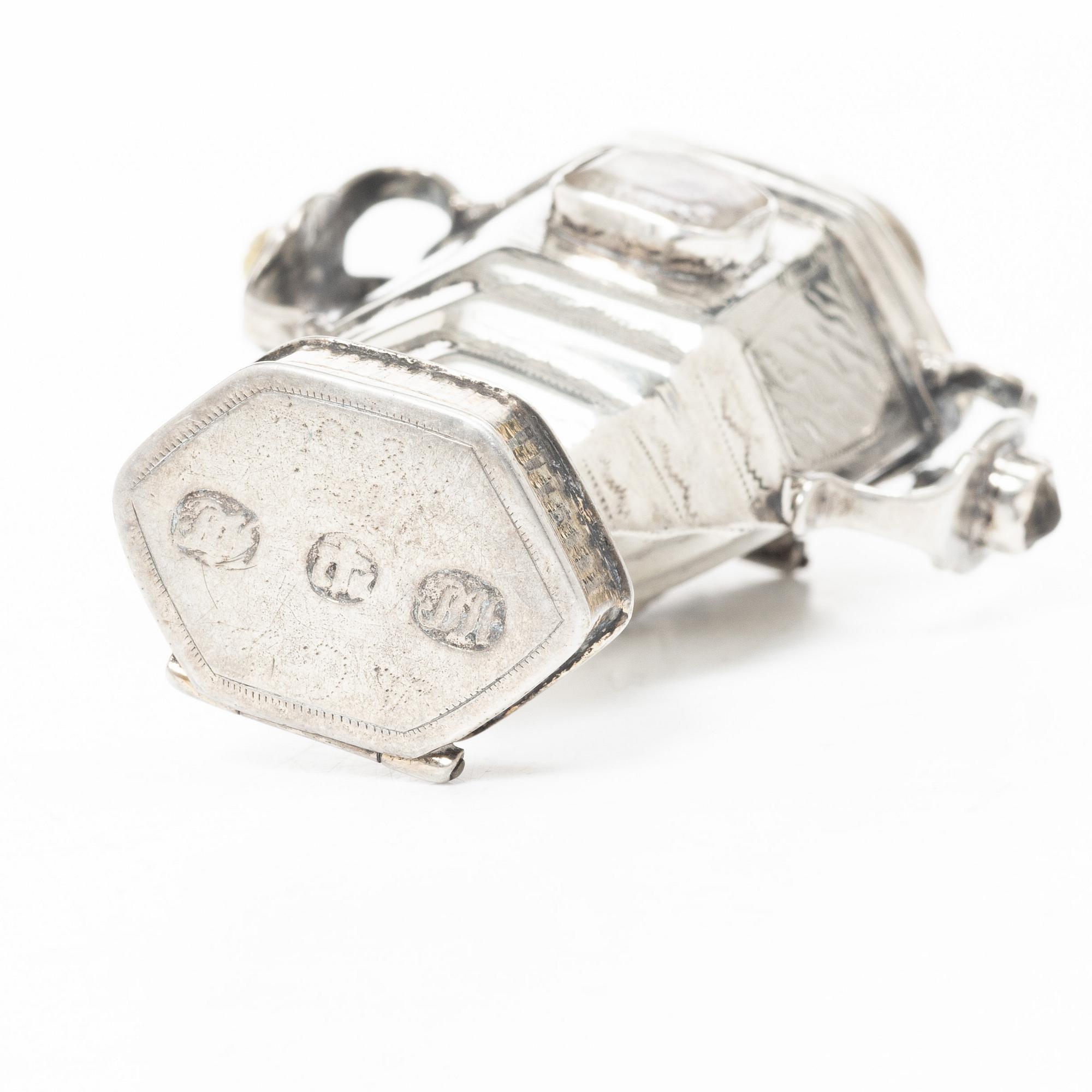 Scent box, silver, mark of Peter G.S. Hiller, Løgumkloster, Denmark (1777-1853).