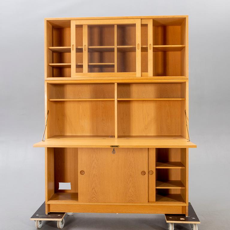 A Børge Mogensen Öresund oak cupboard.