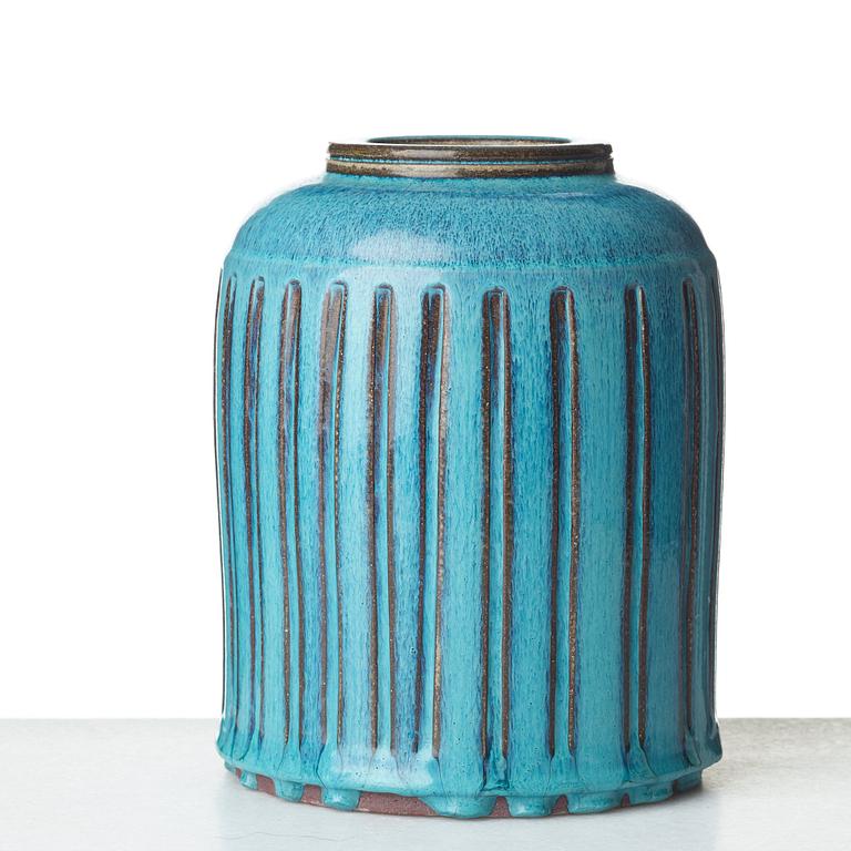 Wilhelm Kåge, a "Farsta" stoneware jar, Gustavsberg studio, Sweden 1960.