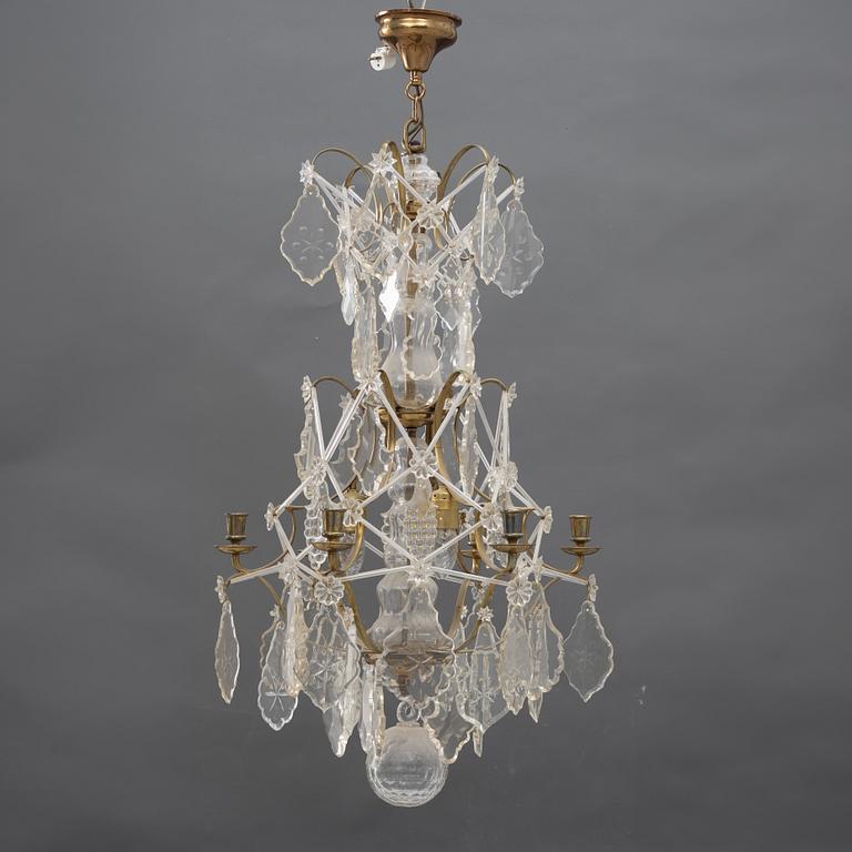 A Rococo style chandelier, early 20th Century.