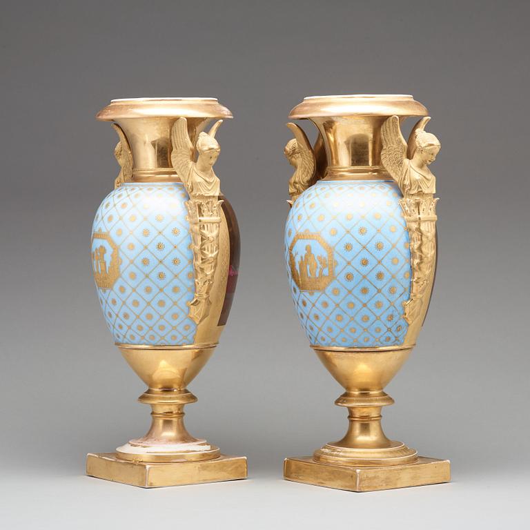 A pair of vases, 19th/20th Century.