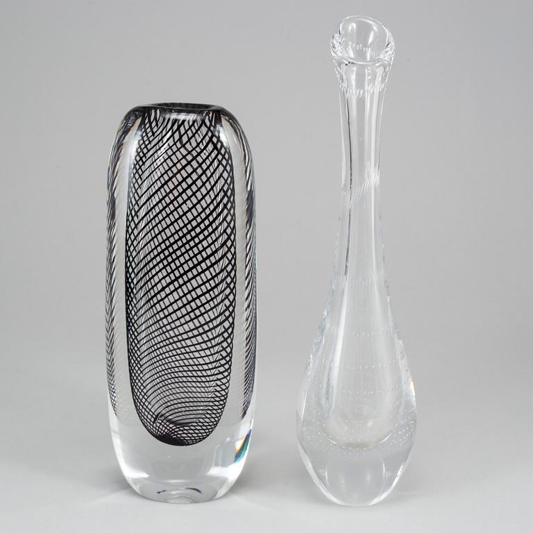 VICKE LINDSTRAND, vases, a mixed lot of four 20th century  glass vases, Kosta Boda.