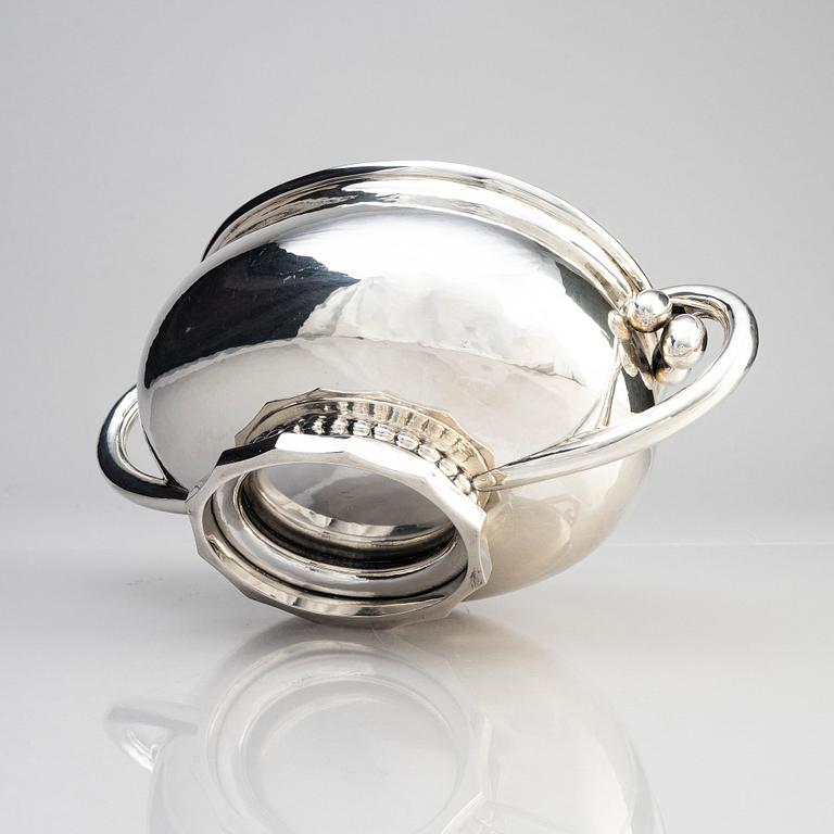 Georg Jensen, jardinière, sterling silver, Köpenhamn 1925-32, design nr 501.