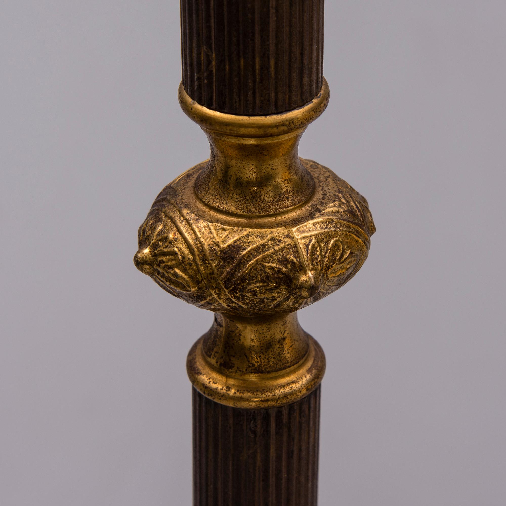 GOLVLAMPA, 1900-talets senare hälft.
