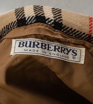 KJOL, Burberry.