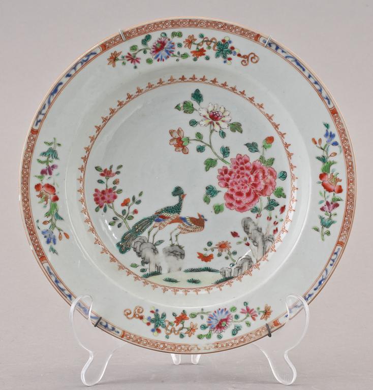 TALLRIKAR, 3 st, porslin, Kina, 1700-tal.