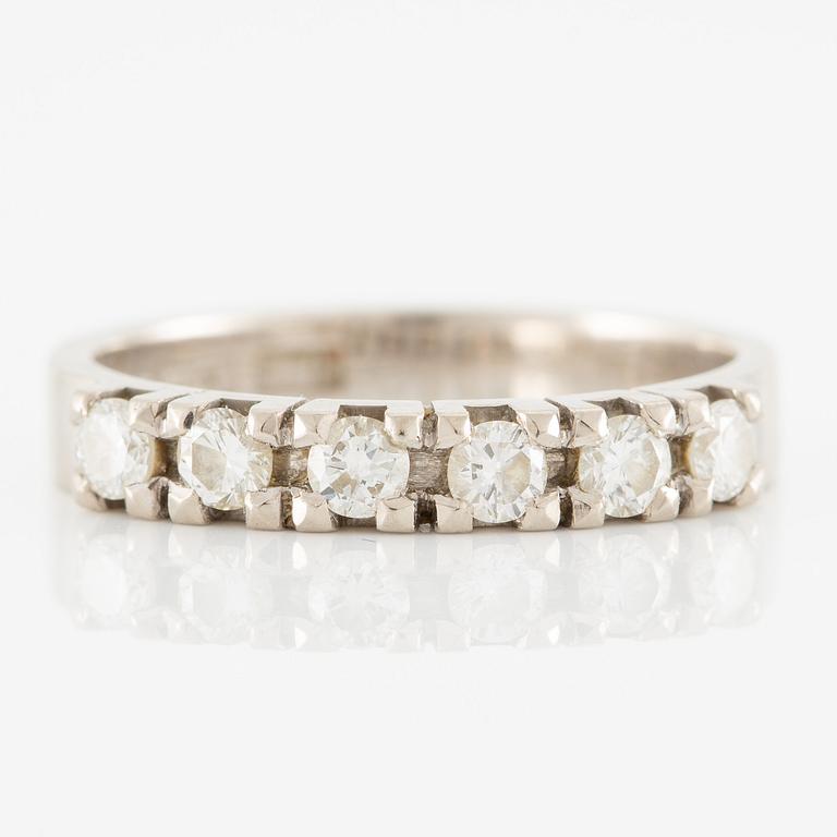 Ring, half eternity band in 18K white gold set with brilliant-cut diamonds.