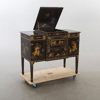 SIDEBOARD/MUSIKMÖBEL, 1900-talets första hälft.