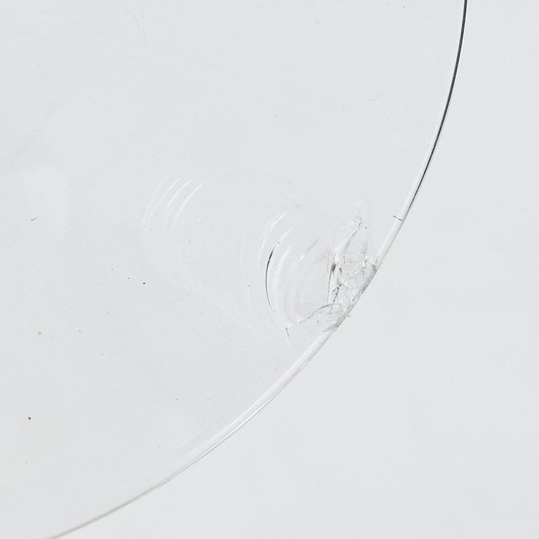 Bertil Vallien, 18 wine glasses 'Chateau' from Kosta Boda, Sweden.