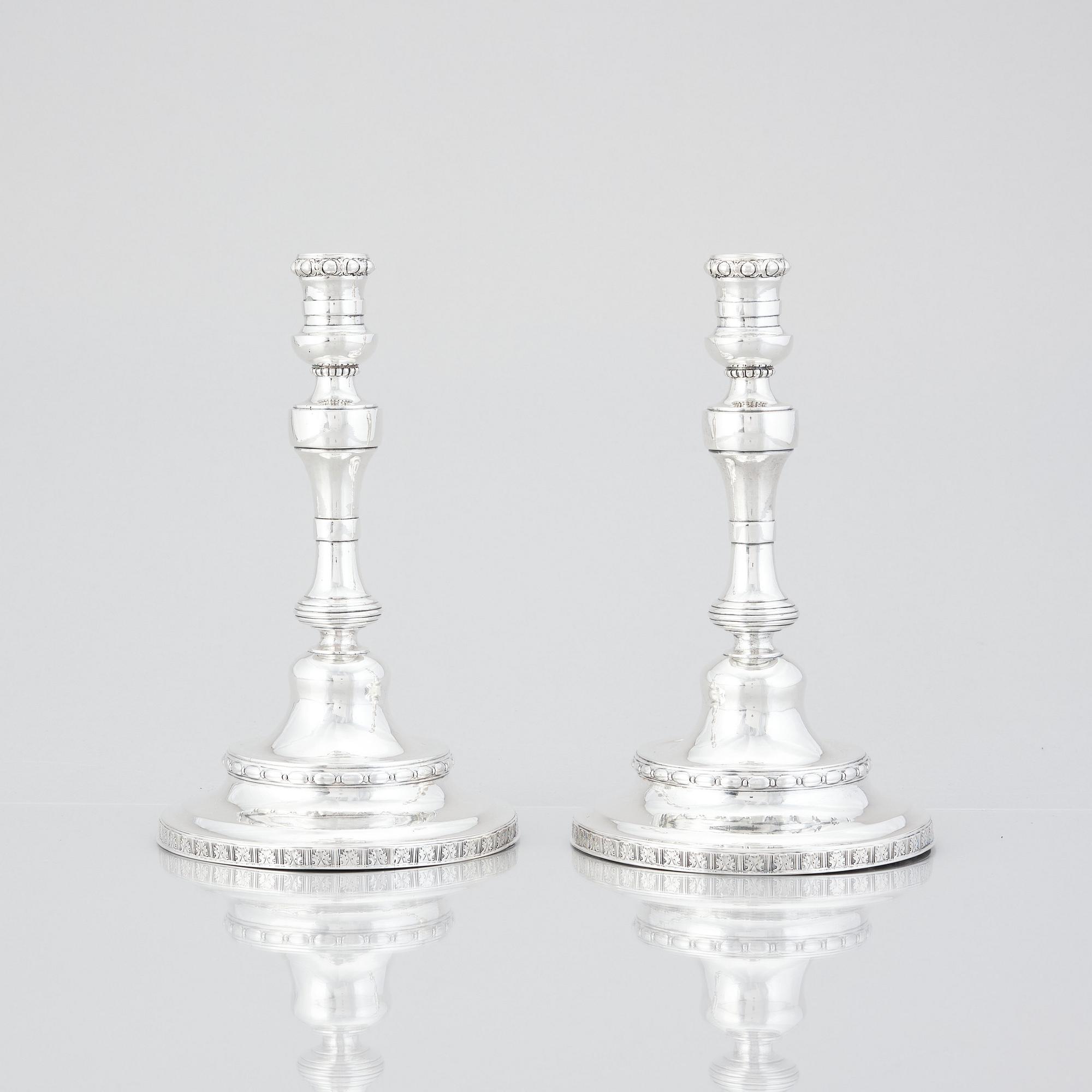 Pehr Zethelius, ljusstakar, ett par, silver, Stockholm 1775. Rokoko.