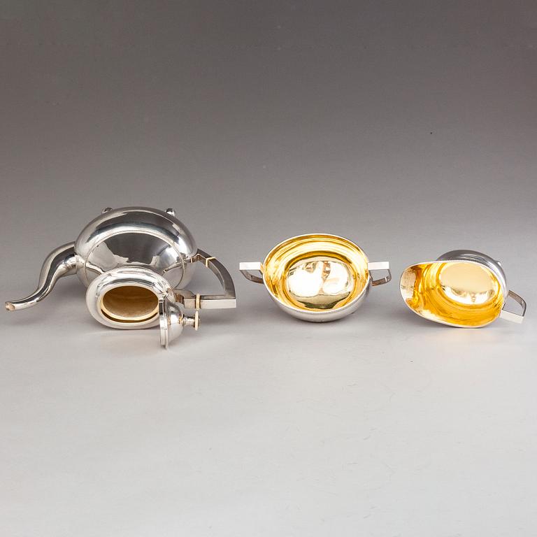 VILLE (Wilhelm) PORTHAN, A 3-piece silver coffee set, Wiborg 1919.