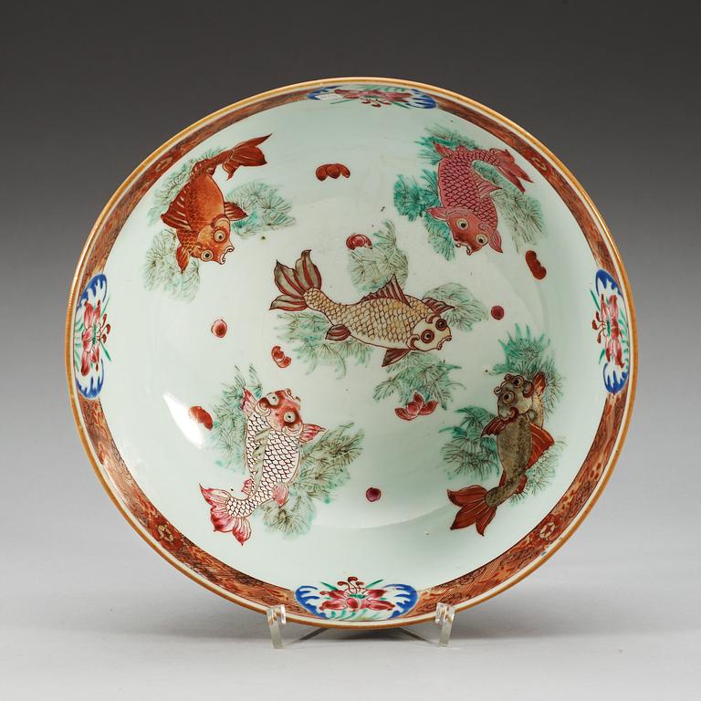 A famille rose punch bowl, Qing dynasty, Qianlong (1736-95).