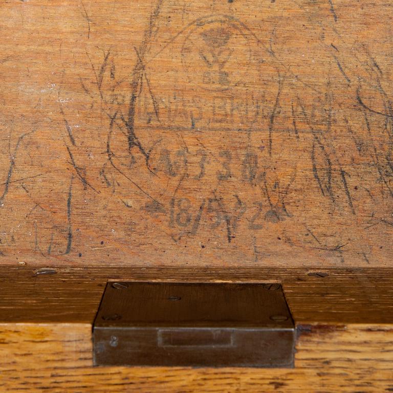 SKRIVBORD, ek, Billnäs, 1900-talets början.