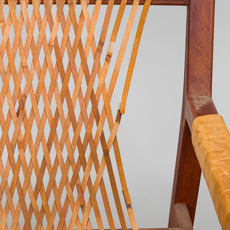 Carl Gustaf Hiort af Ornäs, Nojatuolipari, "Rialto", Puunveisto Oy - Träsnideri Ab, 1900-luvun puoliväli.