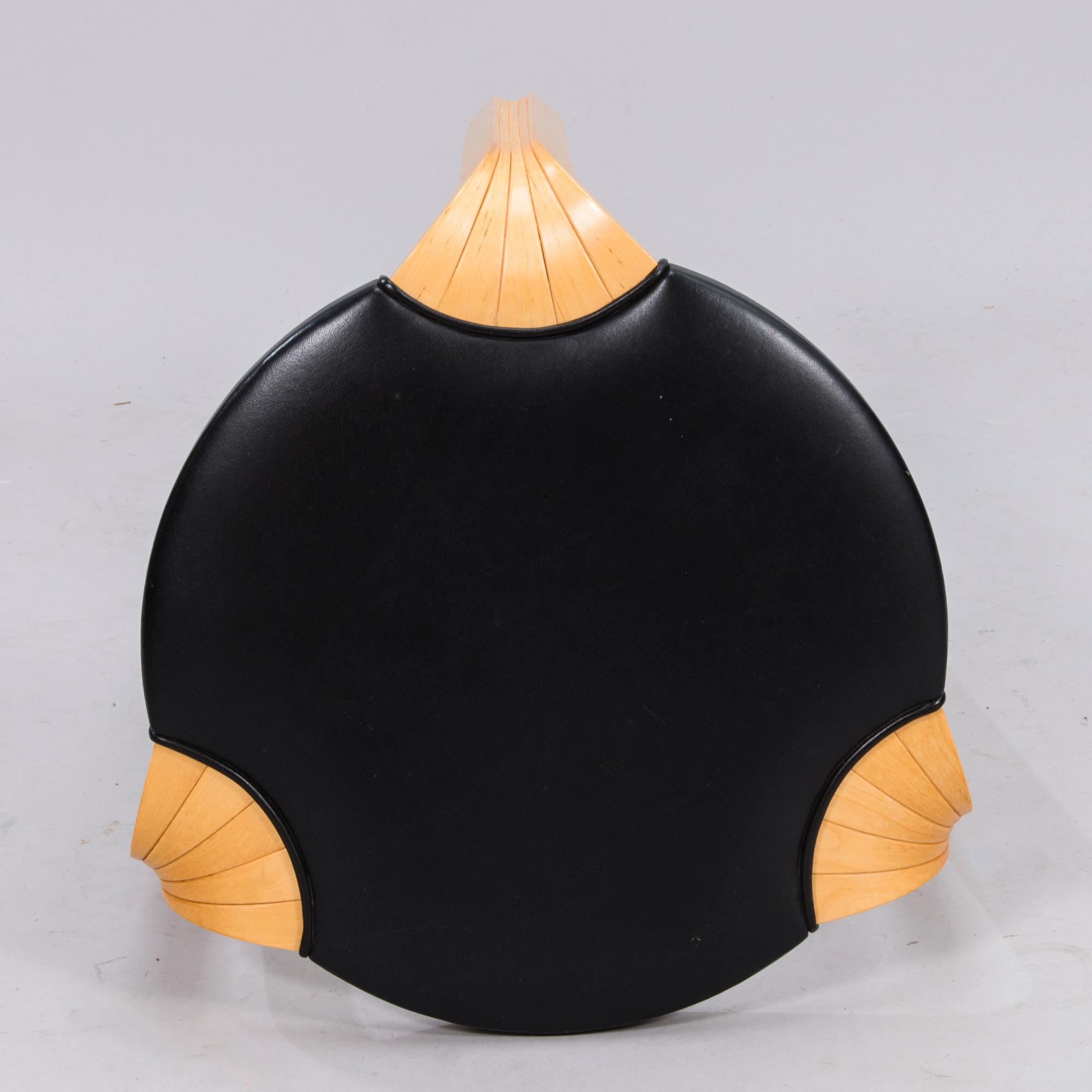 ALVAR AALTO, jakkara, "X600", Artek.