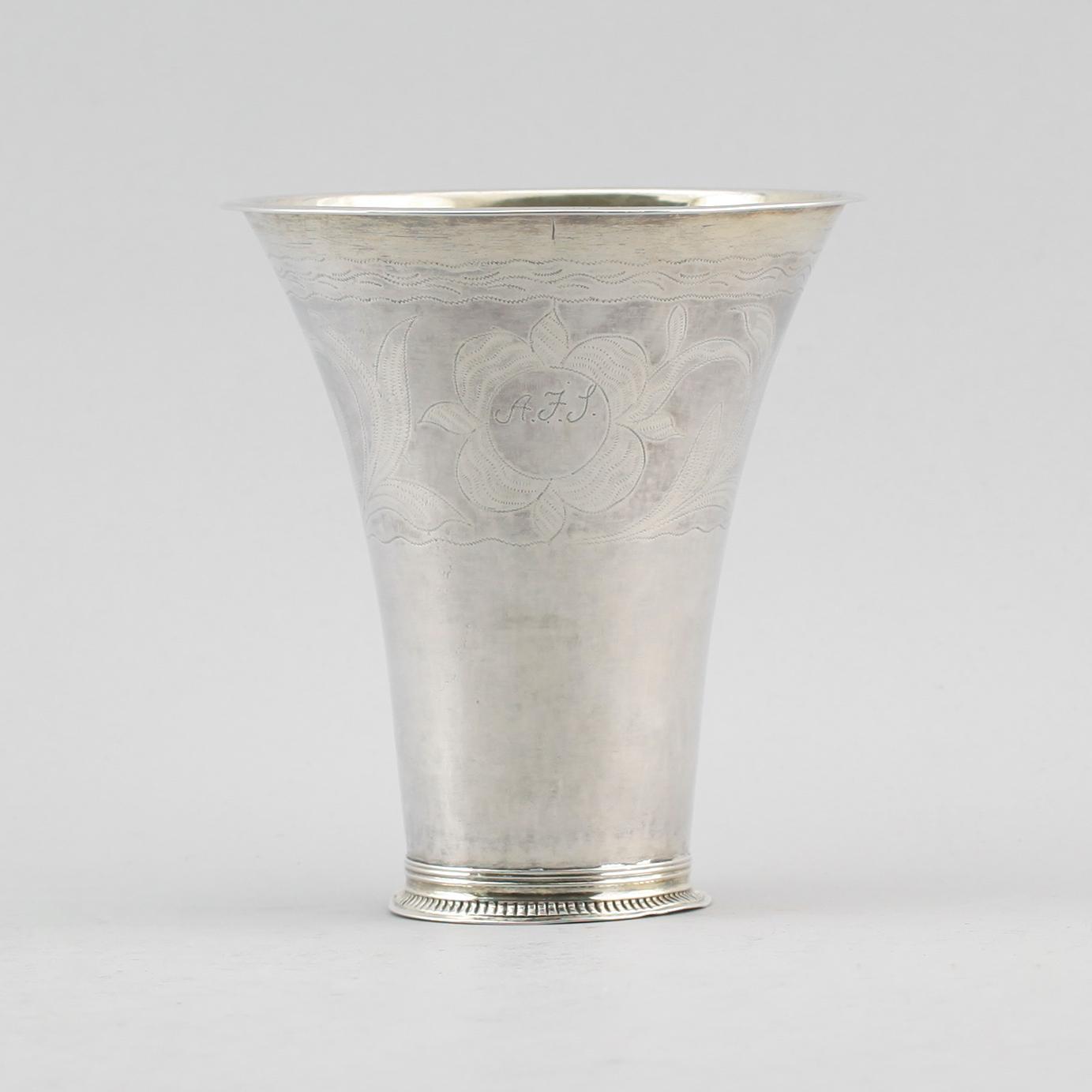 BÄGARE, silver, Andreas Hallberg, Kristianstad 1821. Vikt ca 96 g.