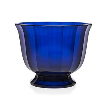A Josef Hoffamann facet cut blue glass bowl, Wiener Werkstätte, Moser Karlsbad.