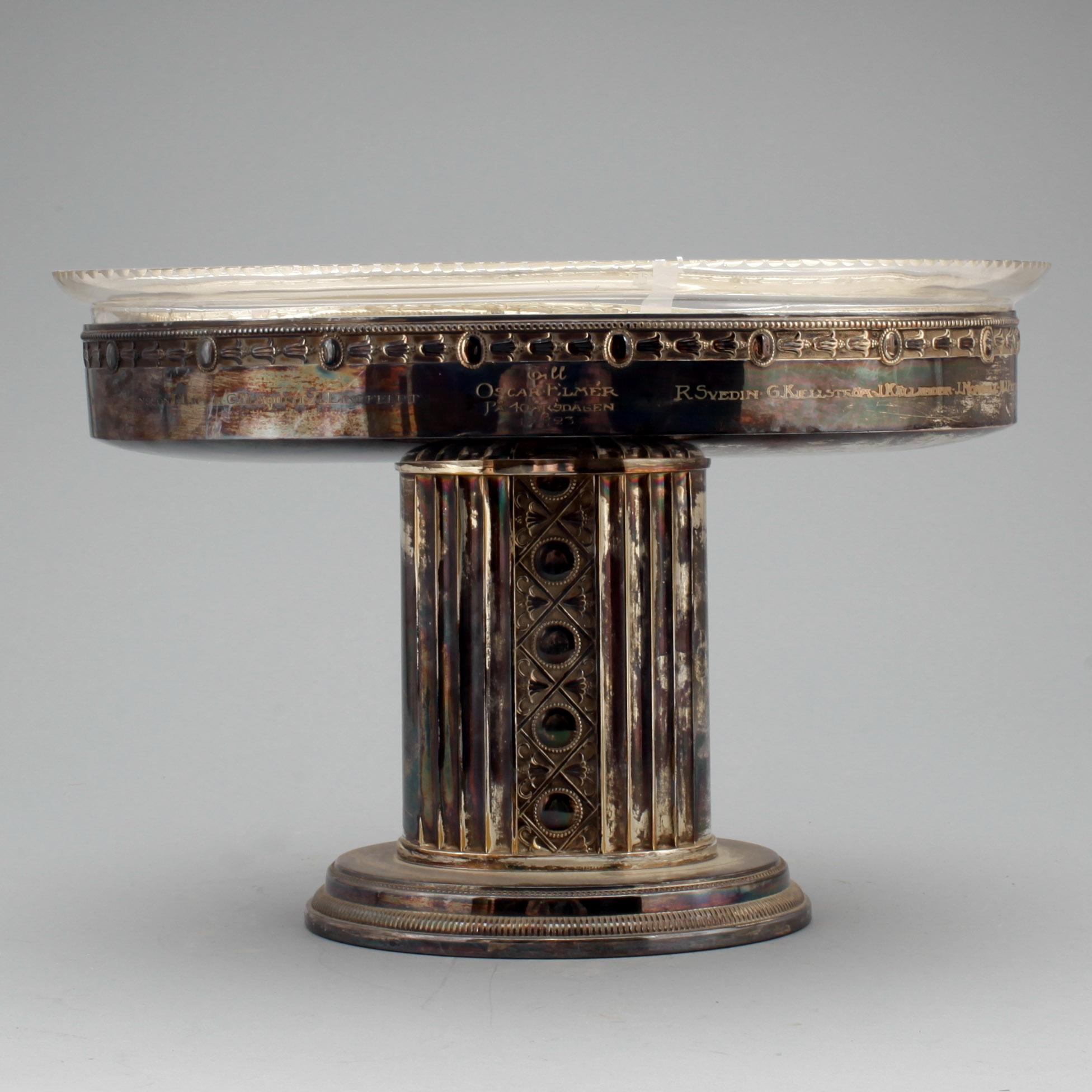 JARDINIERE, nysilver samt glas, 1900-talets början.