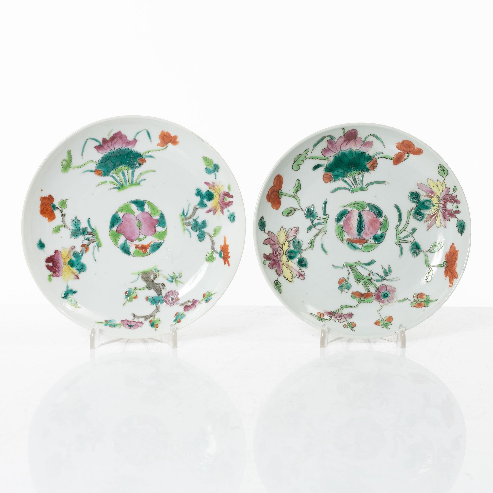 Skålar, sex stycken samt fat, sex stycken, porslin, Kina, sen Qingdynasti / 1900-tal.