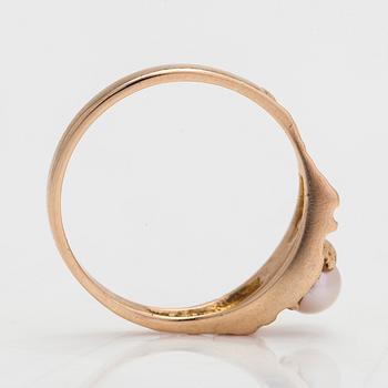 Björn Weckström, a 14K gold and cultured pearl ring 'Small word' for Lapponia 1976.