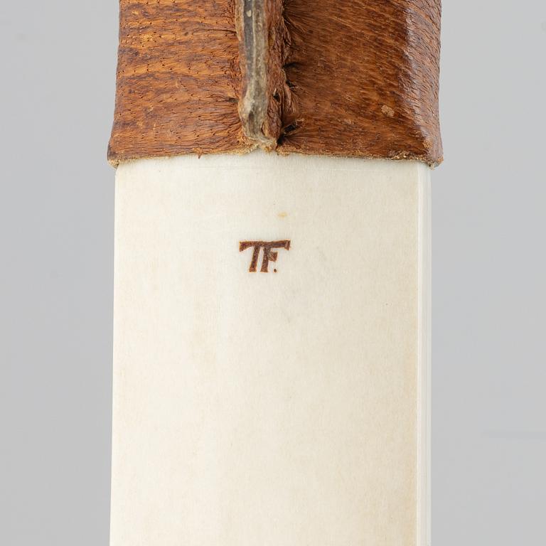 Torsten Fankki, a reindeer horn knife.