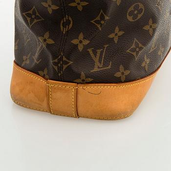 Louis Vuitton, a 'Lockit Horizontal' bag 2006.