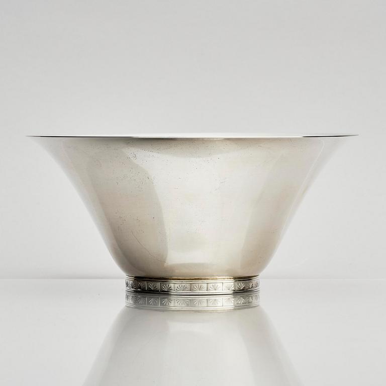Wiwen Nilsson, a sterling silver bowl, Lund, Sweden 1968.