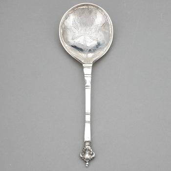 SUPSKED, silver, Nils Grubb, Hudiksvall, 1783. Vikt ca 29 gram.