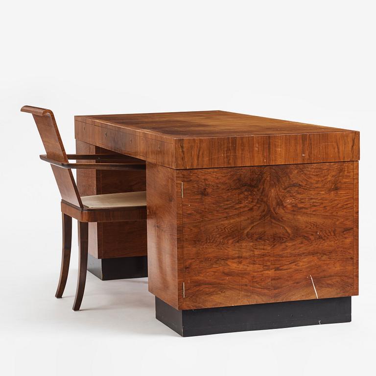 Kurt von Schmalensee, a desk and armchair, executed by AB David Blomberg for the Stockholm exhibition in 1930.