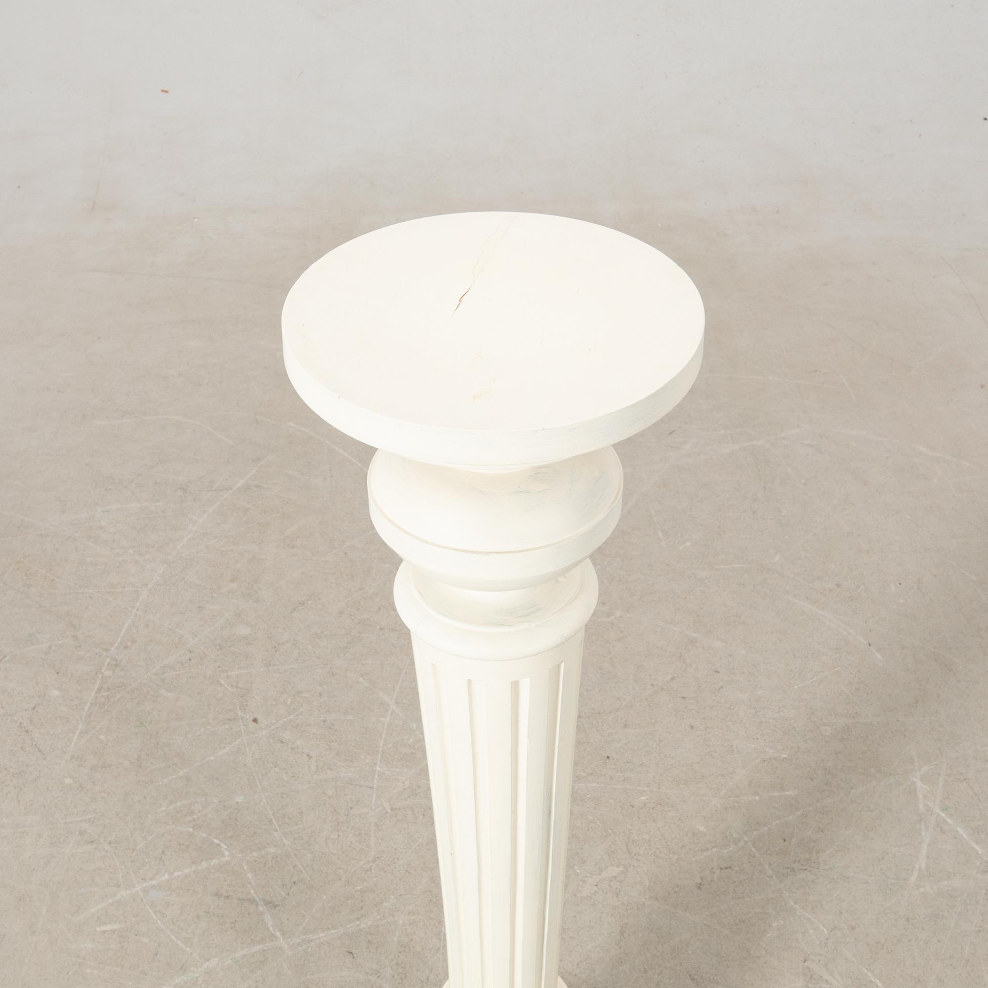 Pedestal, first half of the 20th century.
