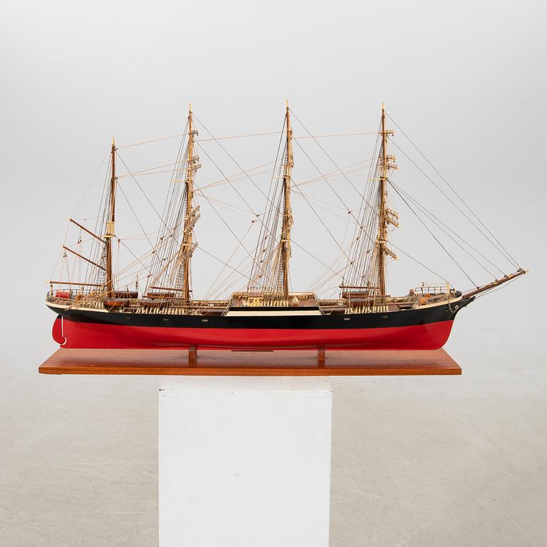 Boat model "Pamir 1905-1957".